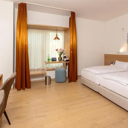 Western Spinnerei 3*