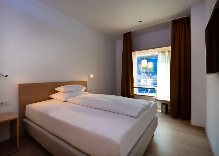 Western Spinnerei 3*